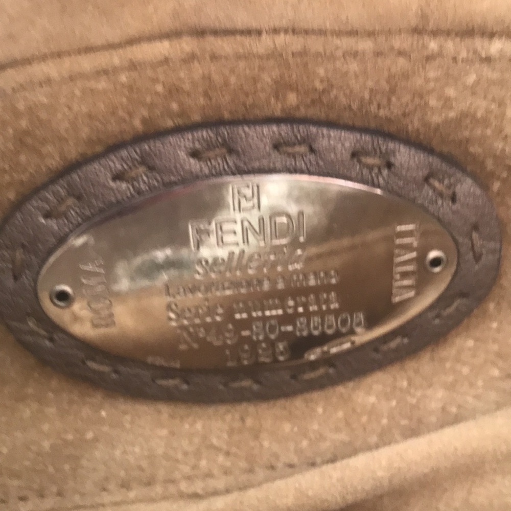 STUNNING FENDI        NWOT - Picture 7 of 7